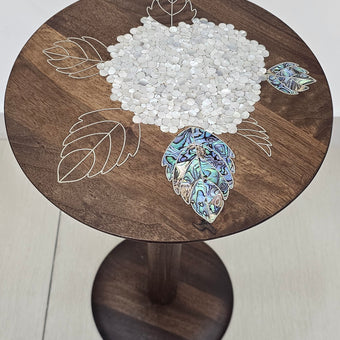 Floral Dots Table