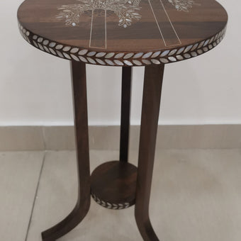 Palm Table