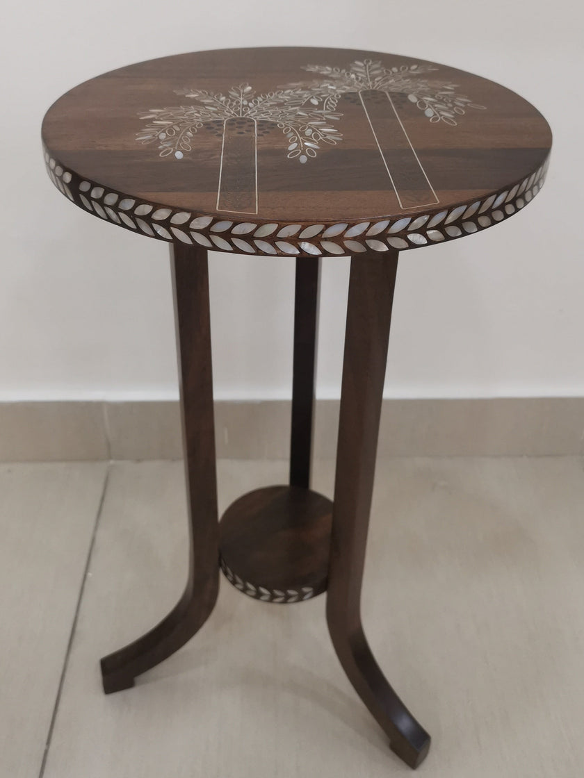 Palm Table