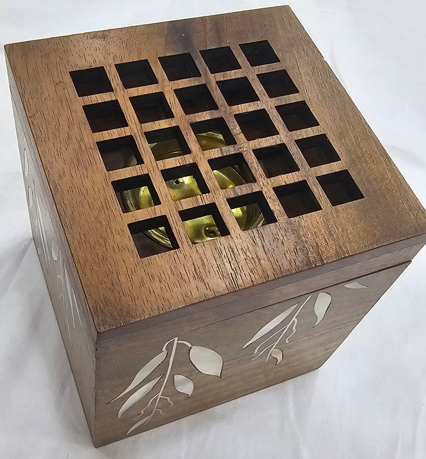Leaf Mukhbar